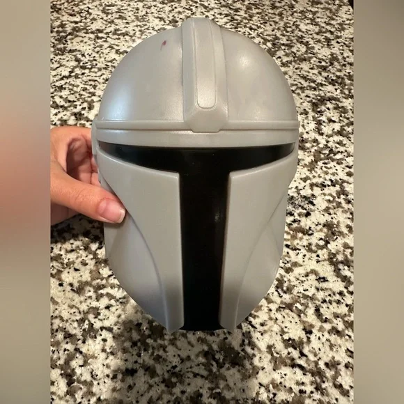 Star Wars Logo Light Sign And Mandalorian Helmet Desktop Light - Picture 5 of 11